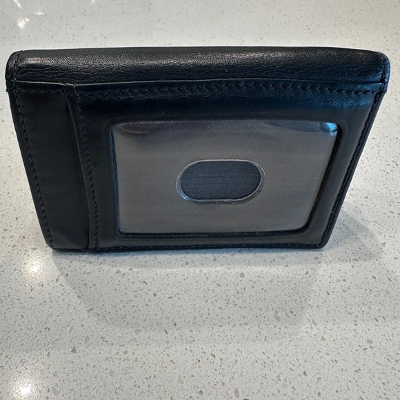 Tumi Black Leather Billfold - Picture 5 of 10